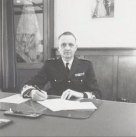 Schoenzetter Gen.Majoor der mariniers 1545603_10201173826739017_847105259_n.jpg