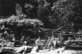 Waigeo-Sorong, mei 1961KLM7748Parang6.jpg