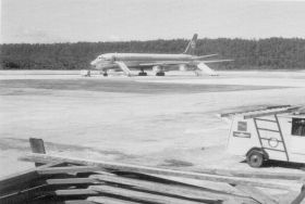 Biak,DC8.jpg