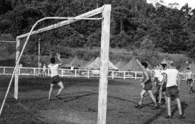 Manokwari sportdag voetballen 0-5,c@rol/henk,map080908.jpg