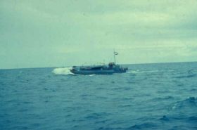 Kaimana, LCPR opweg naar Kokonau 1962 (1).jpg