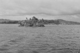 Waigeo-Sorong, mei 1961, carol,hr.ms (4).jpg