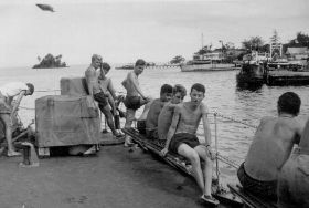 Waigeo-Sorong, mei 1961, carol,,hr.ms (6).jpg