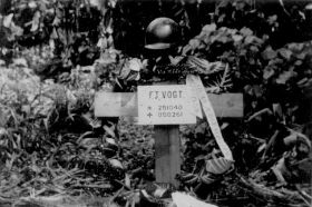 Graf Frits Vogt Manokwari 1961.jpg