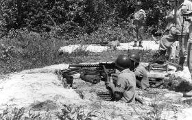 Manokwari Sgt.Hoekstra inschieten,c@rol/henk,map080908.jpg